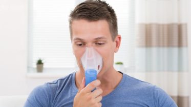 Inhalator dla dorosłych może być stosowany przez seniora